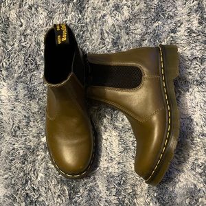 Dr. Martens 2976 boots